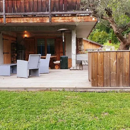Apartamento Entre Giffre Et Valentine Verchaix Exterior foto